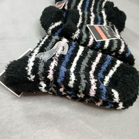 3 pair Westloop Fuzzy Crew Socks Blue Striped Warm Soft NWT Women's Size: 4-10 - Picture 3 of 4